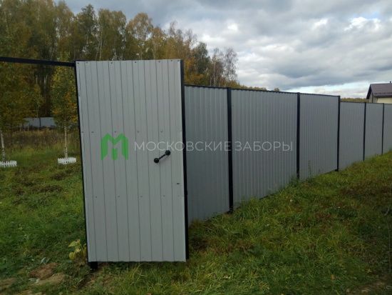 Фото калитки из профнастила