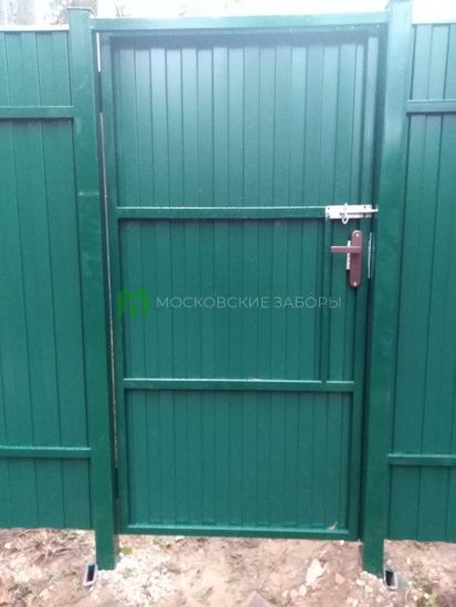 Фото калитки из профнастила