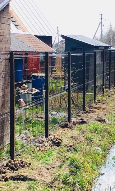 Комбинированный забор 3D и евроштакетник