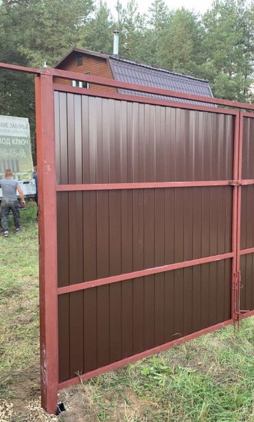 Фото забора из профнастила, Владимирская область, д. Крутово