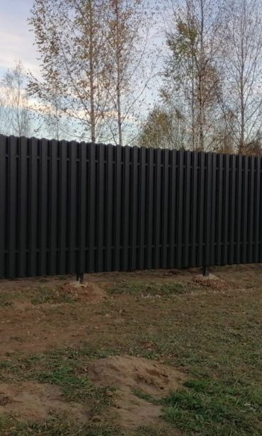 Фото забора из металлического штакетника, Домодедовский район, Аэропорт