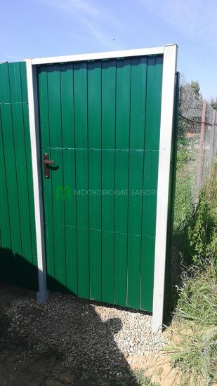 Фото калитки из профнастила