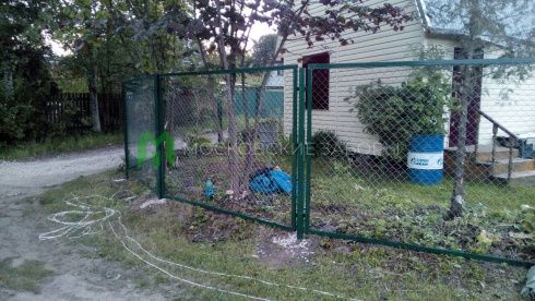 Отзыв об установке забора из сетки-рабица в секциях