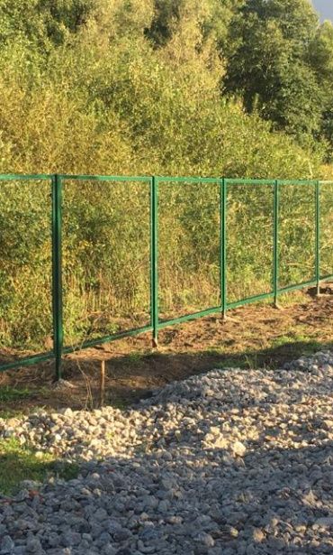 Фото забора из сетки рабицы, Егорьевский район