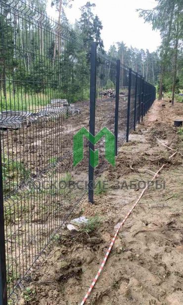 Фото секционного ограждения, Красногорский р-н, п. Никоро-урюпино